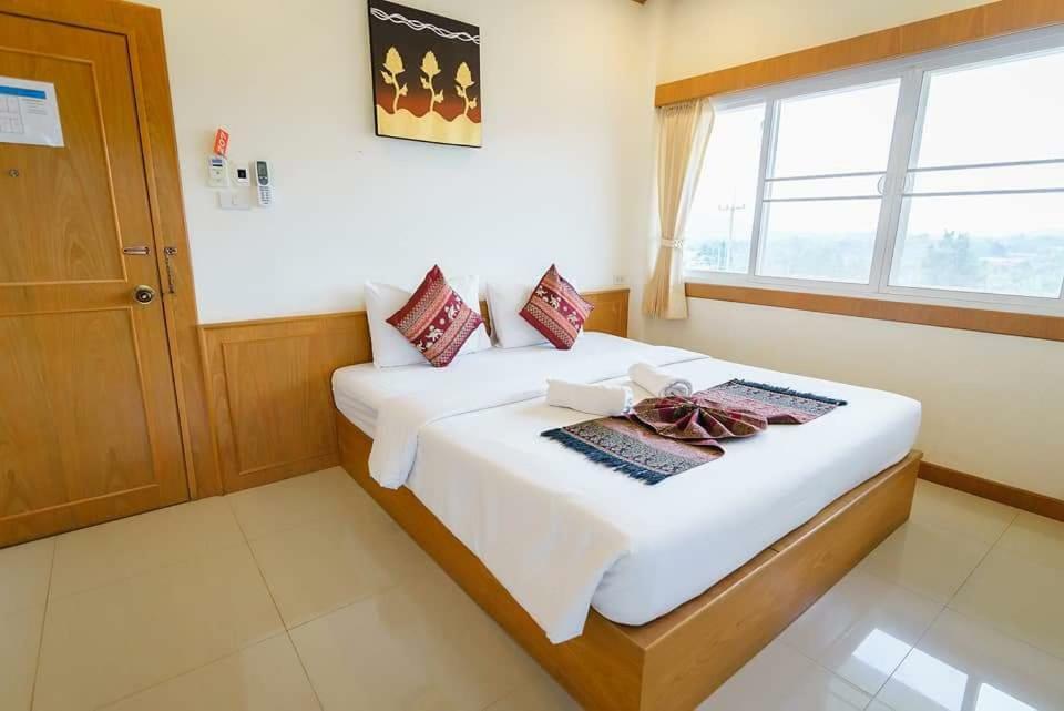 Phurua Mantra Hotel Экстерьер фото